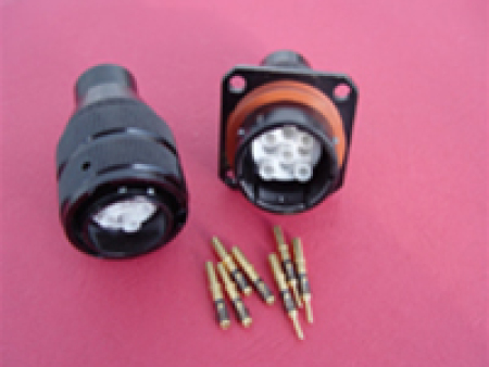 航空插頭的線(xiàn)簧插孔和普通插孔這兩個(gè)的區(qū)別是怎樣的？